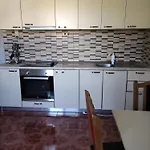 Vila Basha ホームステイ
