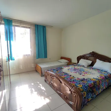 ホームステイ Tafa's