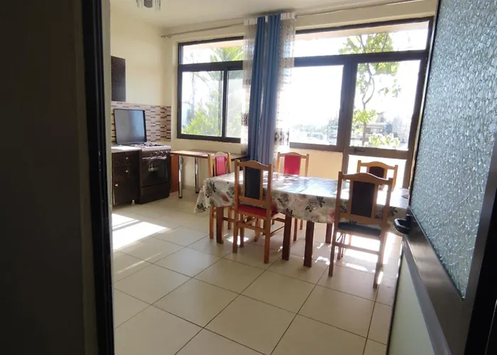 Tafa's Habitación en casa particular Durrës